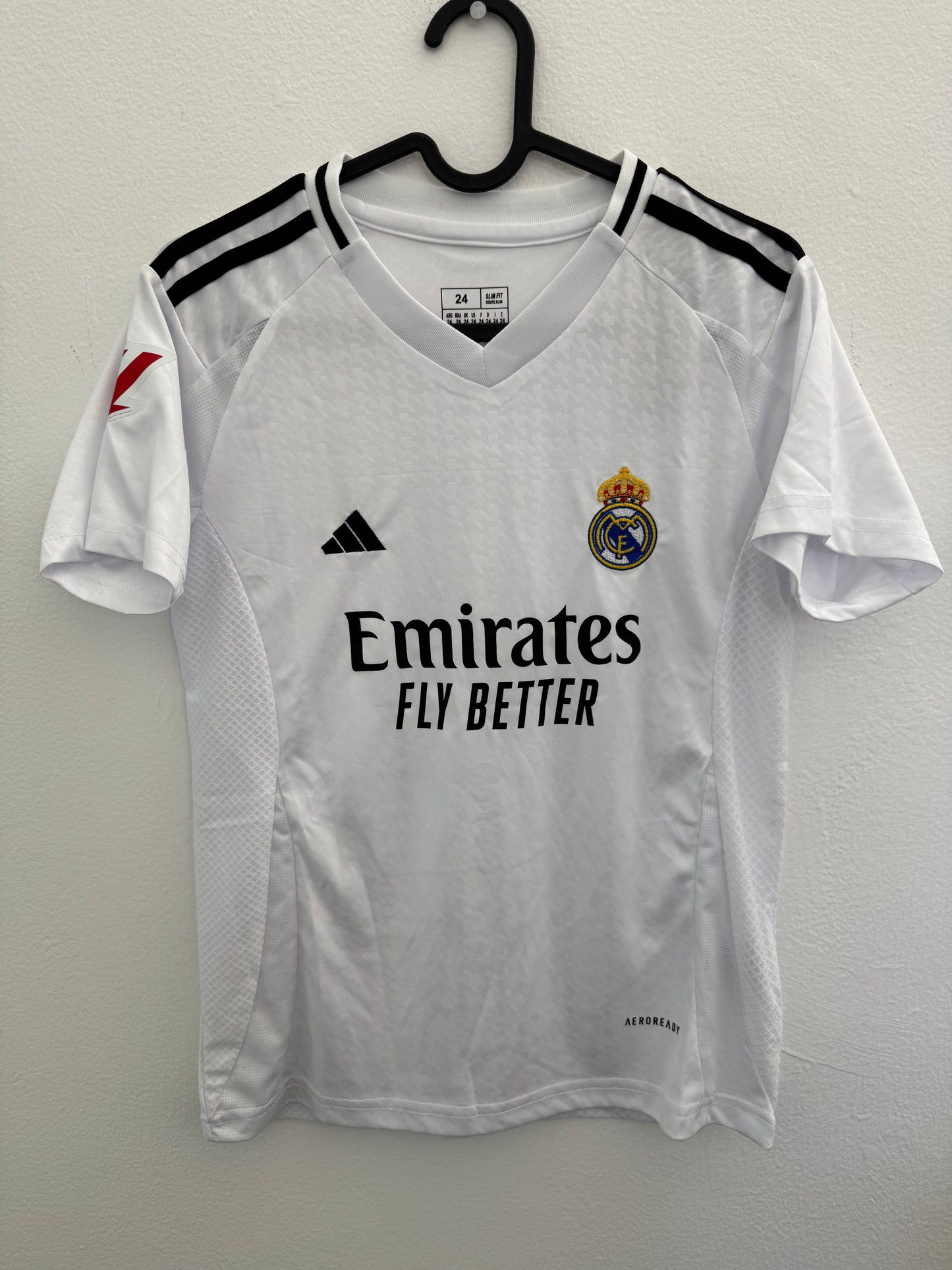 KIT REAL MADRID (maglia/pantaloncino/calzettoni) TAGLIA 8-9 ANNI - VINI JR - TOPPA CAMPIONATO